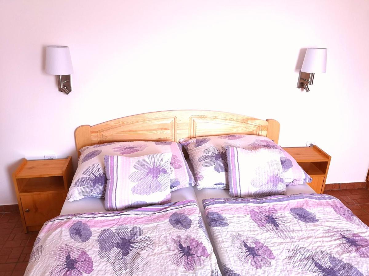 Apartman Kaszas Garden Мошонмадьяровар Экстерьер фото