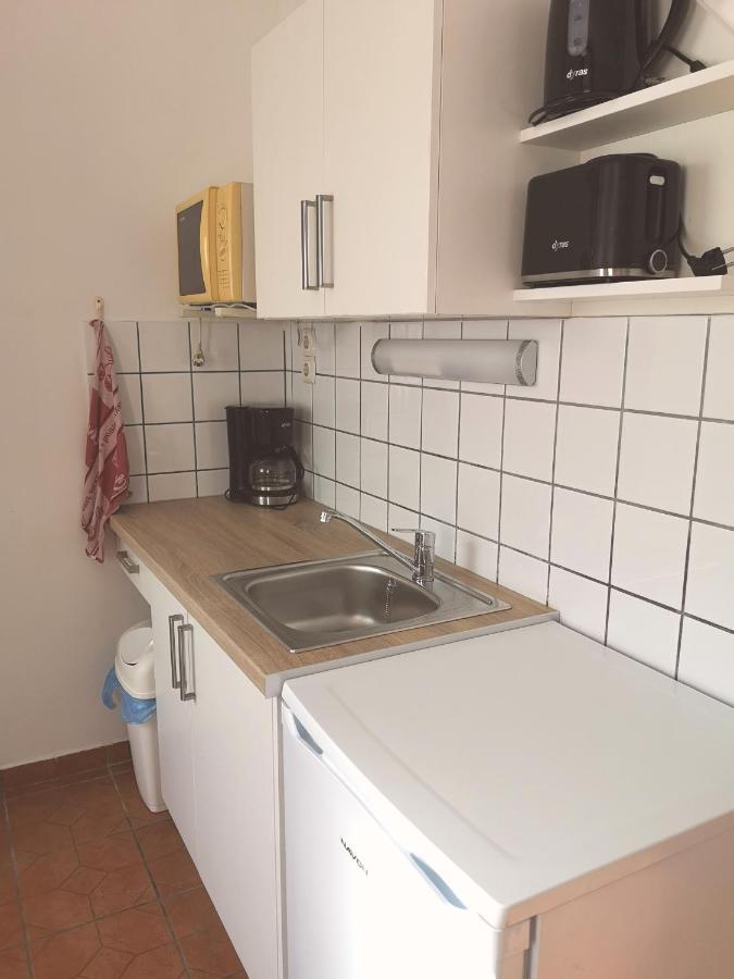 Apartman Kaszas Garden Мошонмадьяровар Экстерьер фото