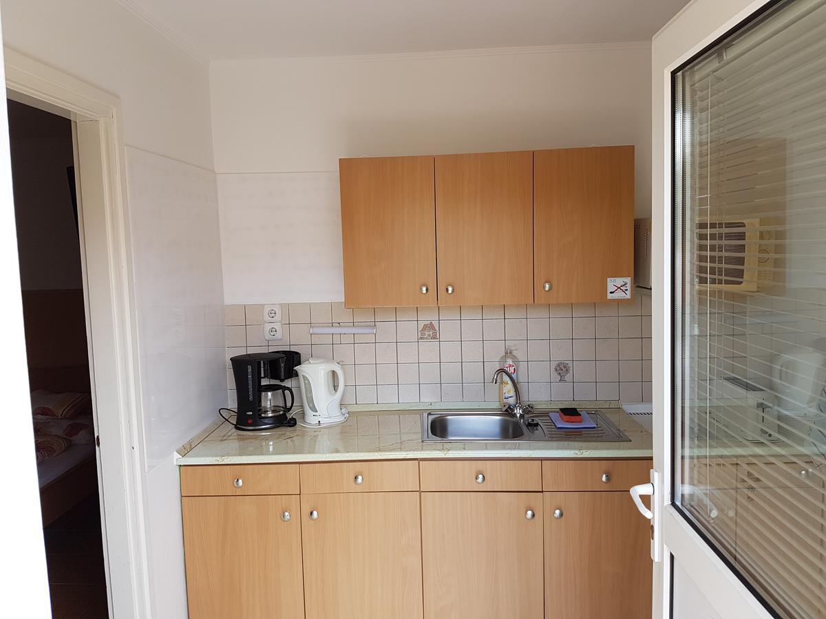 Apartman Kaszas Garden Мошонмадьяровар Экстерьер фото