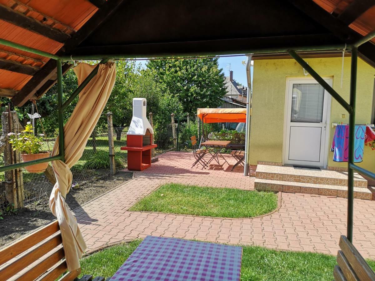 Apartman Kaszas Garden Мошонмадьяровар Экстерьер фото